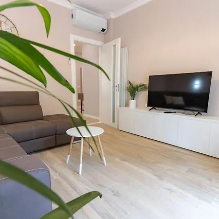 Victor Free Private Parking Apartman