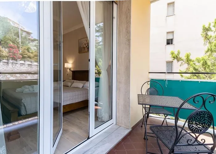 Victor Free Private Parking *