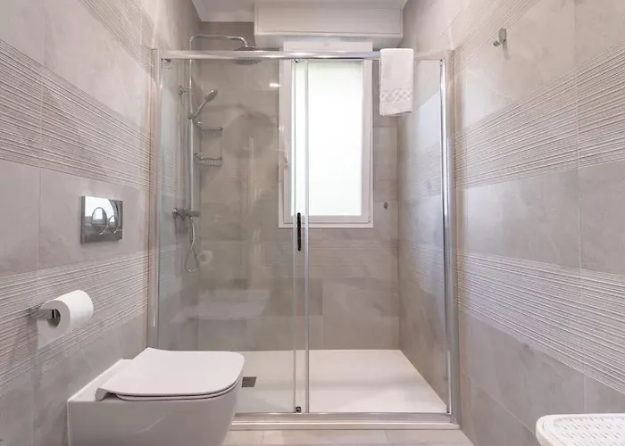 Victor Free Private Parking *